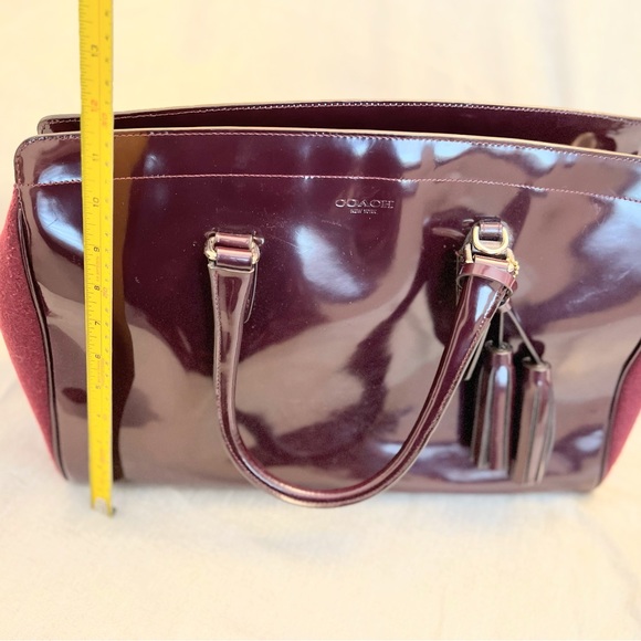 Burgundy Coach satchel/laptop bag rarely used - Picture 4 of 4